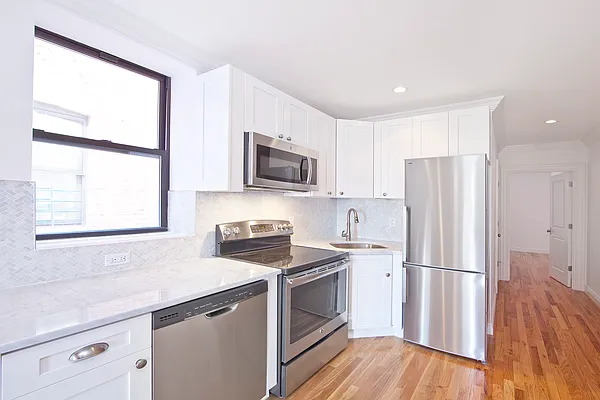 Rented by Compass | media 13