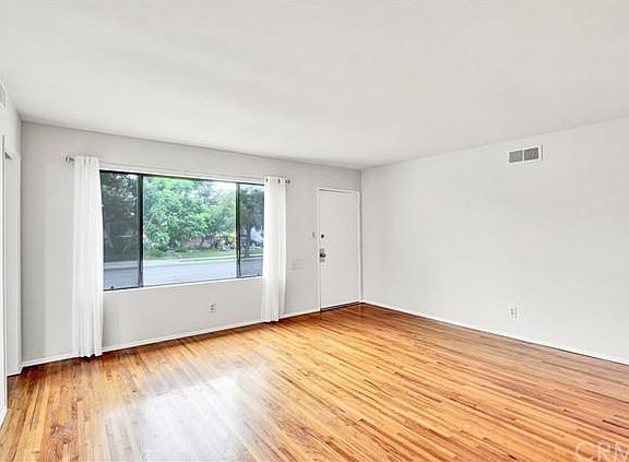 4th image of 16503 Purche Ave