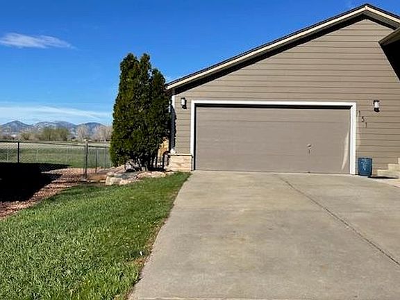 3rd image of 151 Lois Dr