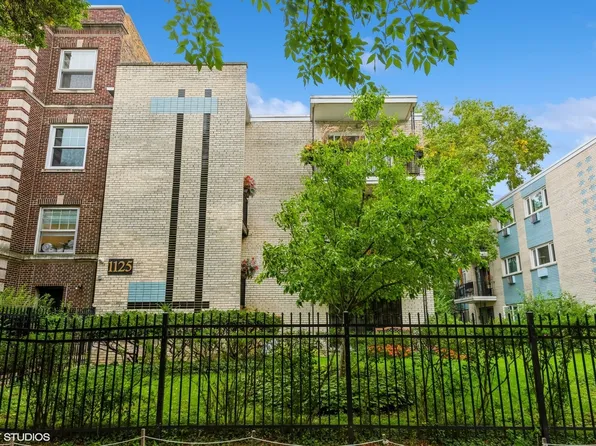 1125 W Lunt Ave APT 303, Chicago, IL 60626