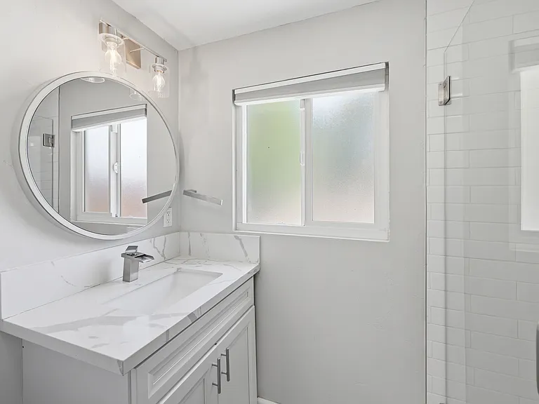 8237 Churchill Dr — Photo 7
