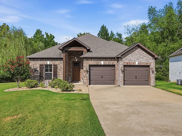 1242 Turnberry Dr, Conway, AR 72034