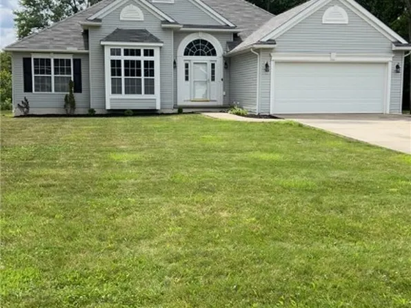 2008 Powder Mill Run, Youngstown, OH 44505