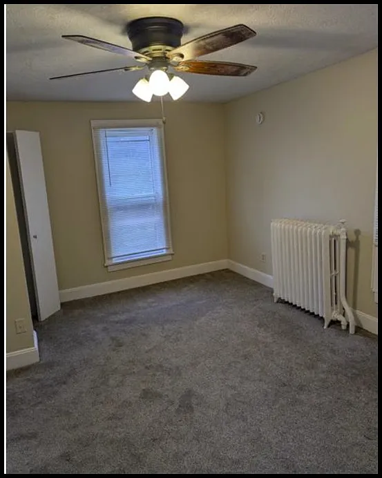 Studio, $945 — Photo 3