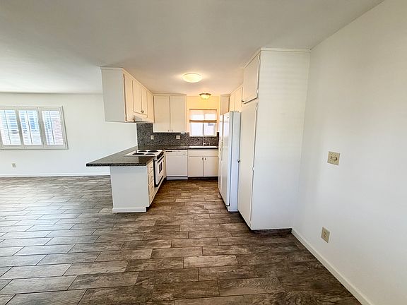 5th image of 113 6th St #B
