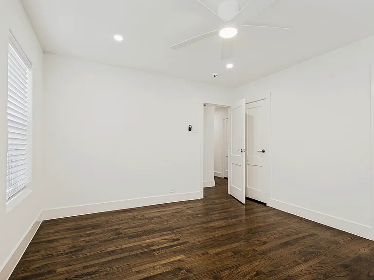4425 Emerson Ave — Photo 5