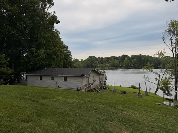 240 Canady Rd, Wellford, SC 29385