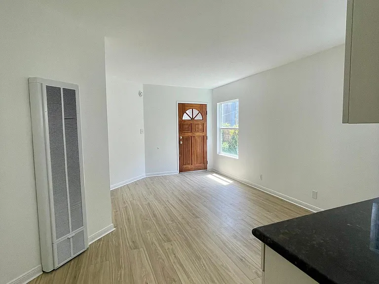 11818 Gateway Blvd #5B — Photo 7