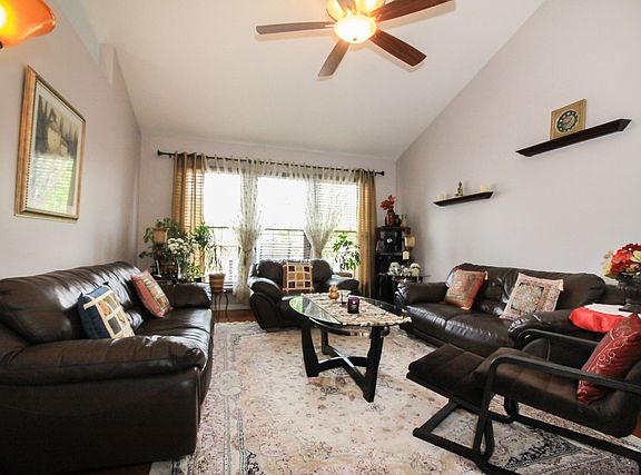 5th image of 612 Orrington Ct