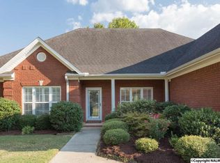 2723 Arbor Oak Dr SE, Owens Cross Roads, AL 35763