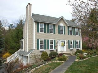 31 Longwood Dr, Lunenburg, MA 01462