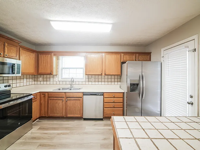 124 S Winds Dr — Photo 8