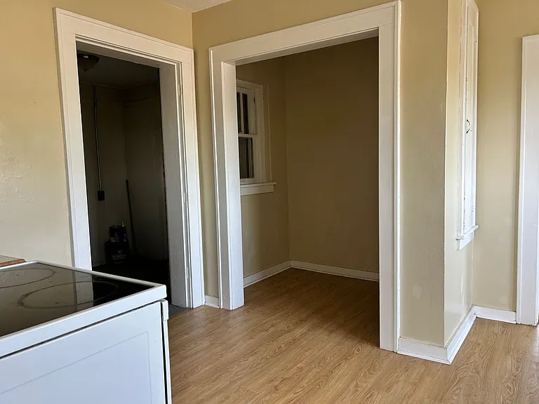 119 S A St #6 — Photo 15