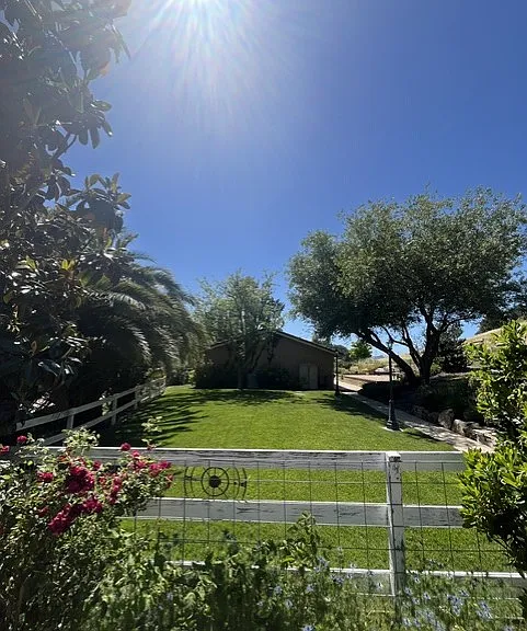 13900 Los Altos Rd — Photo 26