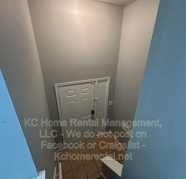 7227 Gilmore Ave — Photo 20