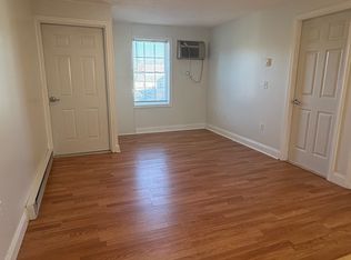 13 Pezzullo St APT 5, Johnston, RI 02919