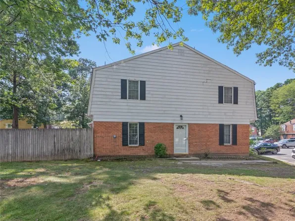 12715 Woodside Ln, Newport News, VA 23602