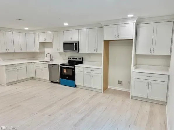 2955 Talon Ct, Virginia Beach, VA 23453