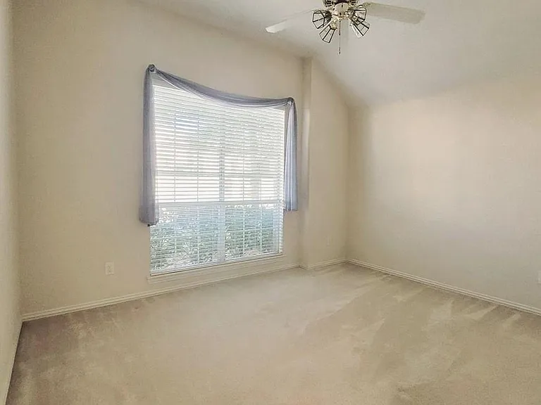 6401 Dakota Dr — Photo 26