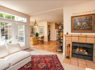 9710 Hilltop Dr NE, Bainbridge Island, WA 98110