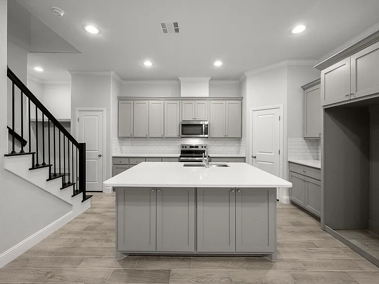 2355 Spring Park Blvd — Photo 20