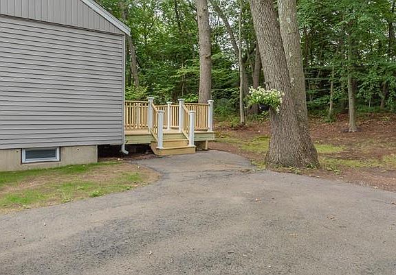3rd image of 4 Edward Cody Ln