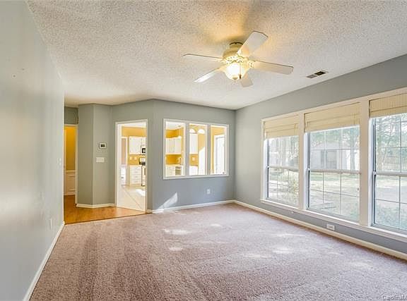 4th image of 11309 Longhedge Ln