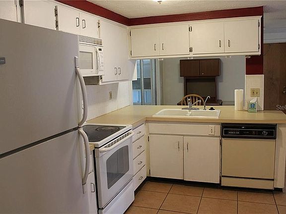 2nd image of 3507 Truman Dr