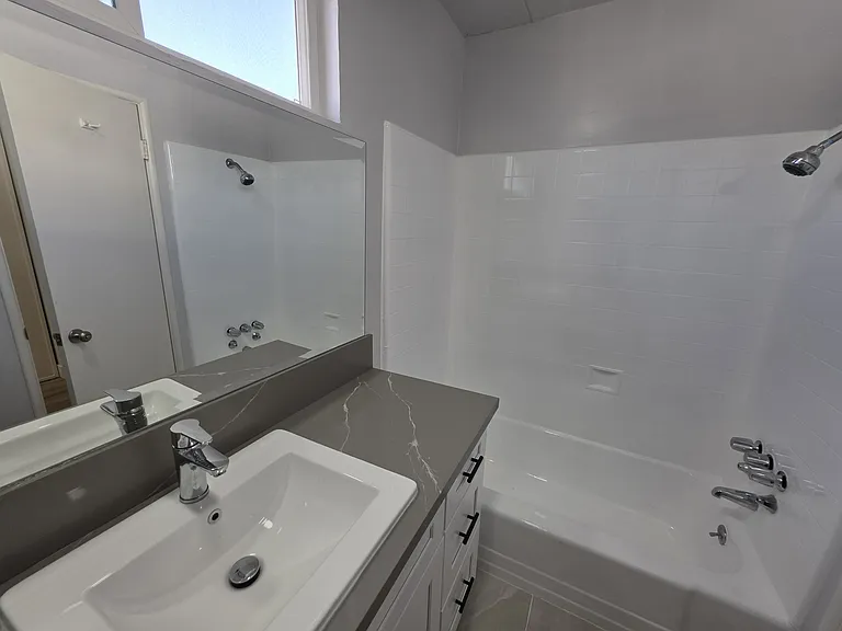 1732 N Harvard Blvd #108 — Photo 19