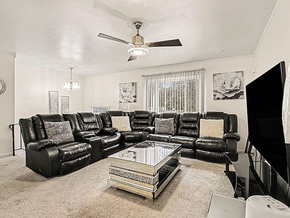 4th image of 276 Viking Dr