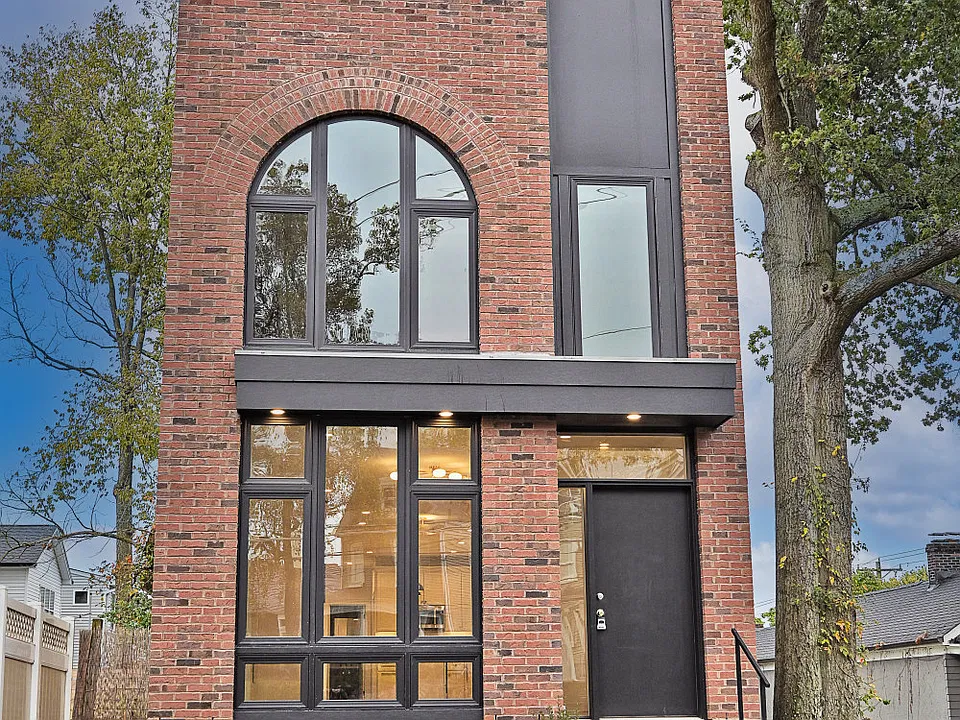 1913 Pogue Ave