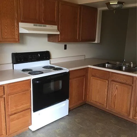 1322 Virginia Ave — Photo 10