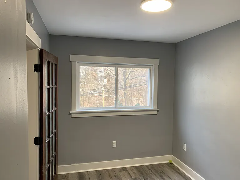 215 Rockwood Ave — Photo 5