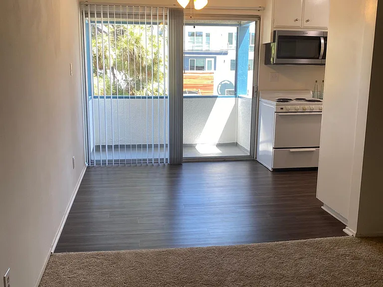 5858 S Pacific Coast Hwy #14 — Photo 2
