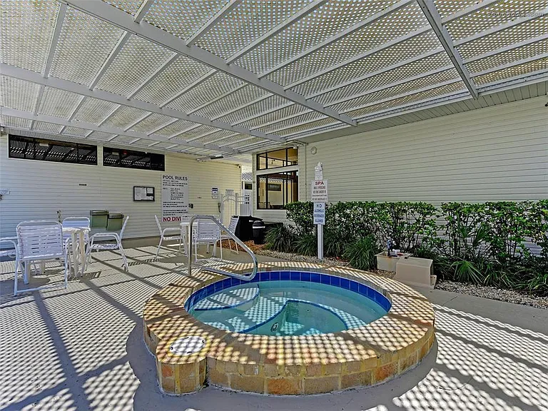 3126 Meadow Run Dr — Photo 52