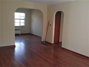 1st image of 3525 Hazelwood Ave APT 3