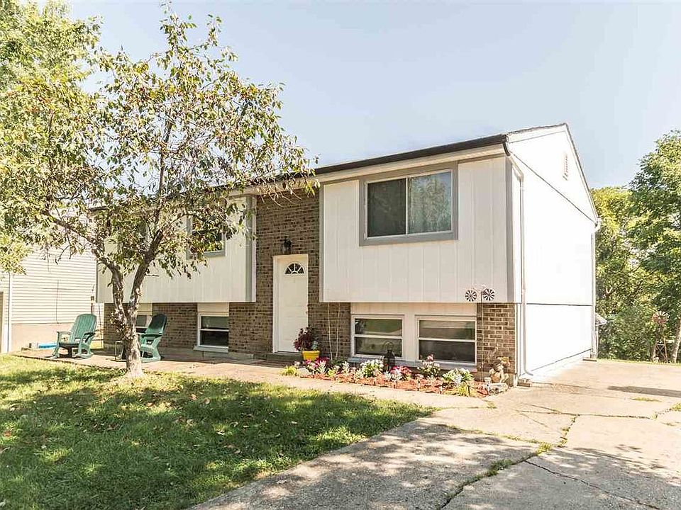 1st image of 2020 Woodcrest Dr