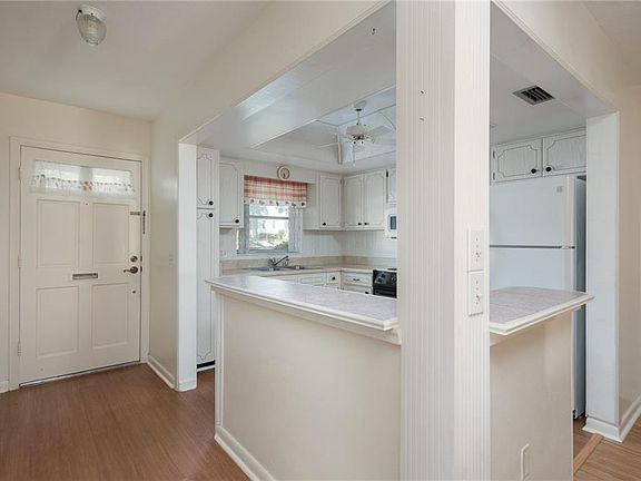 2nd image of 1421 Normandy Park Dr APT 3