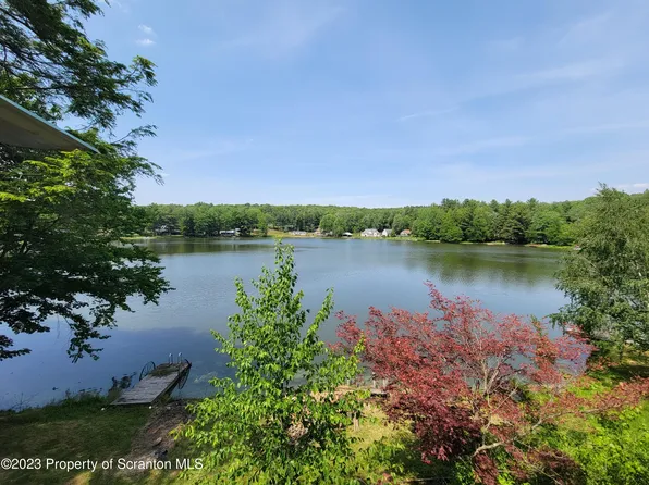 595 Lake Roy Cir, New Milford, PA 18834