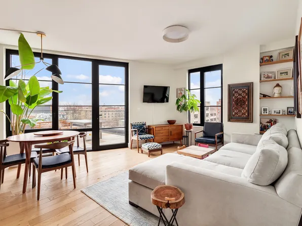 264 Webster Avenue image 1 of 13