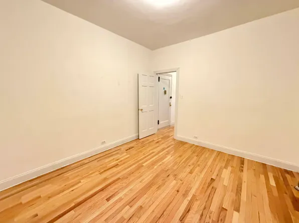 251 West 81st Street image 7 of 11