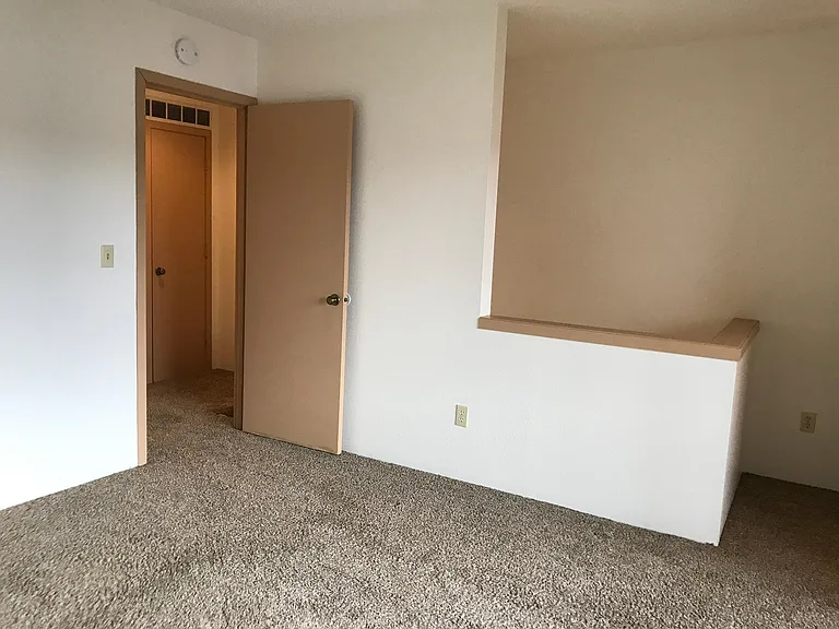 14338 SW Farmington Rd — Photo 8