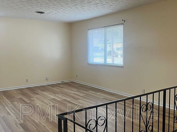 3rd image of 6513 W Garwood Cir