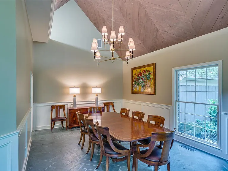 5711 Shady Grove Rd — Photo 7