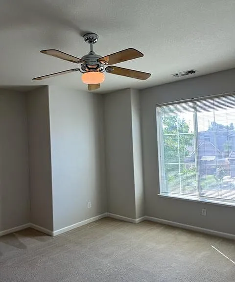 729 Wynyard Cir — Photo 26