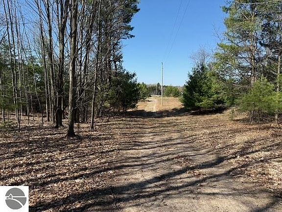 4th image of Helena Rd