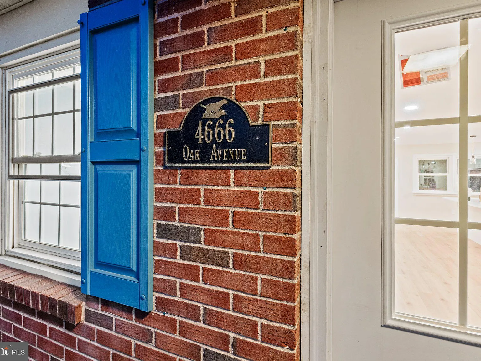 3 bed, 2.0 bath, 1160 sqft, $3,500 — Photo 2