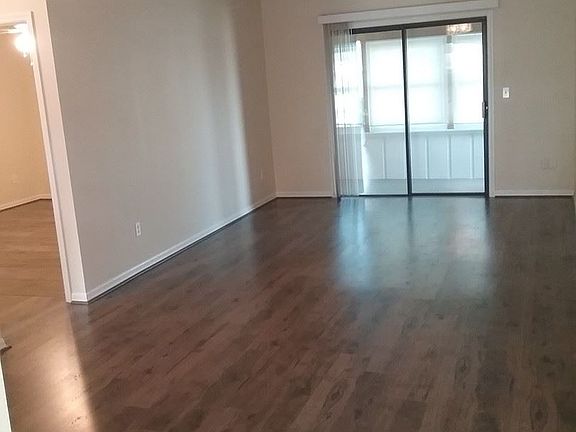 3rd image of 1124 Fairvilla Dr