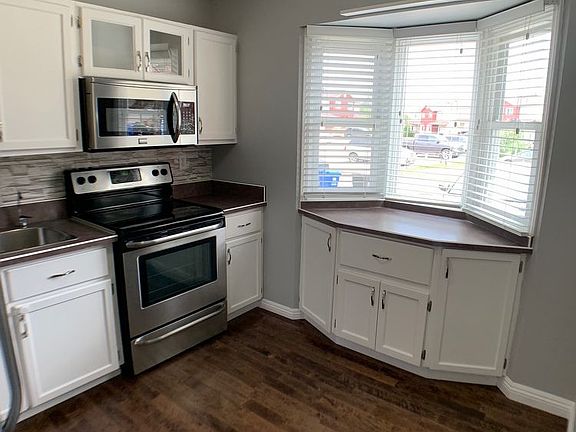 4th image of 153A Dickins Dr