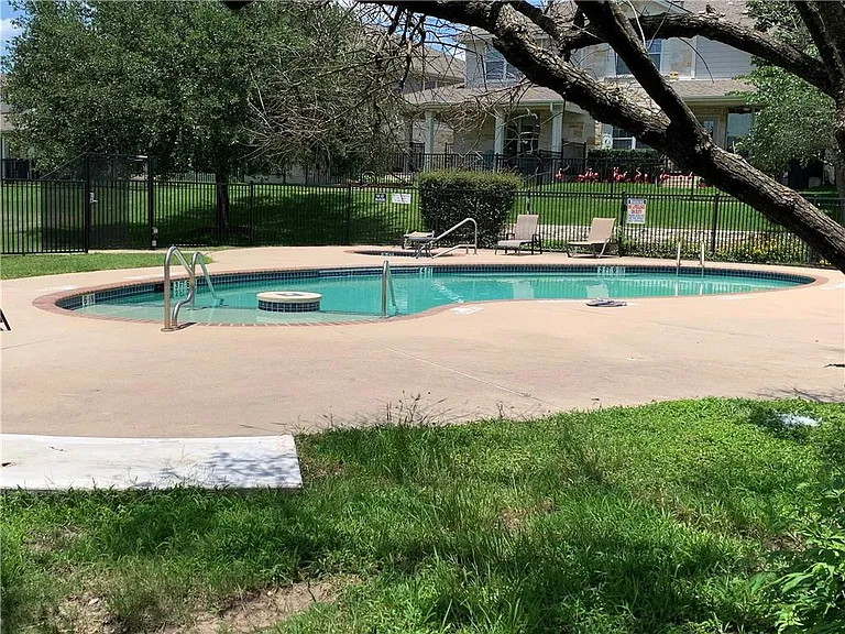 1900 Scofield Ridge Pkwy #1202 — Photo 16